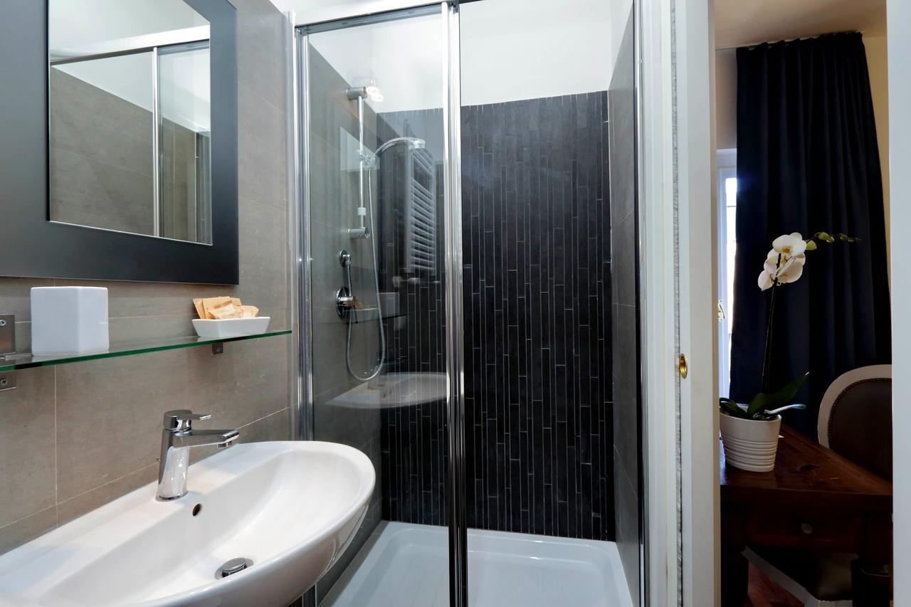 Midnight In Rome Guest House Bagian luar foto