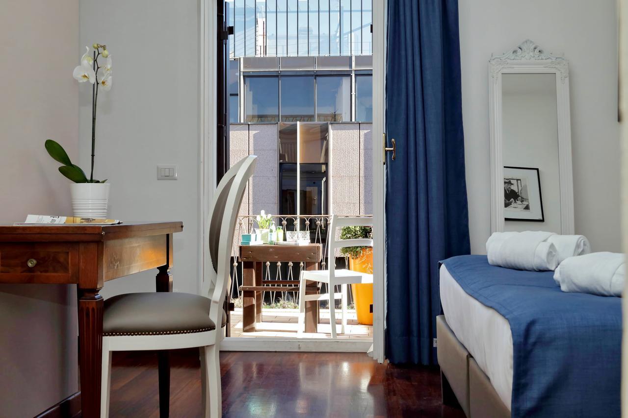Midnight In Rome Guest House Bagian luar foto